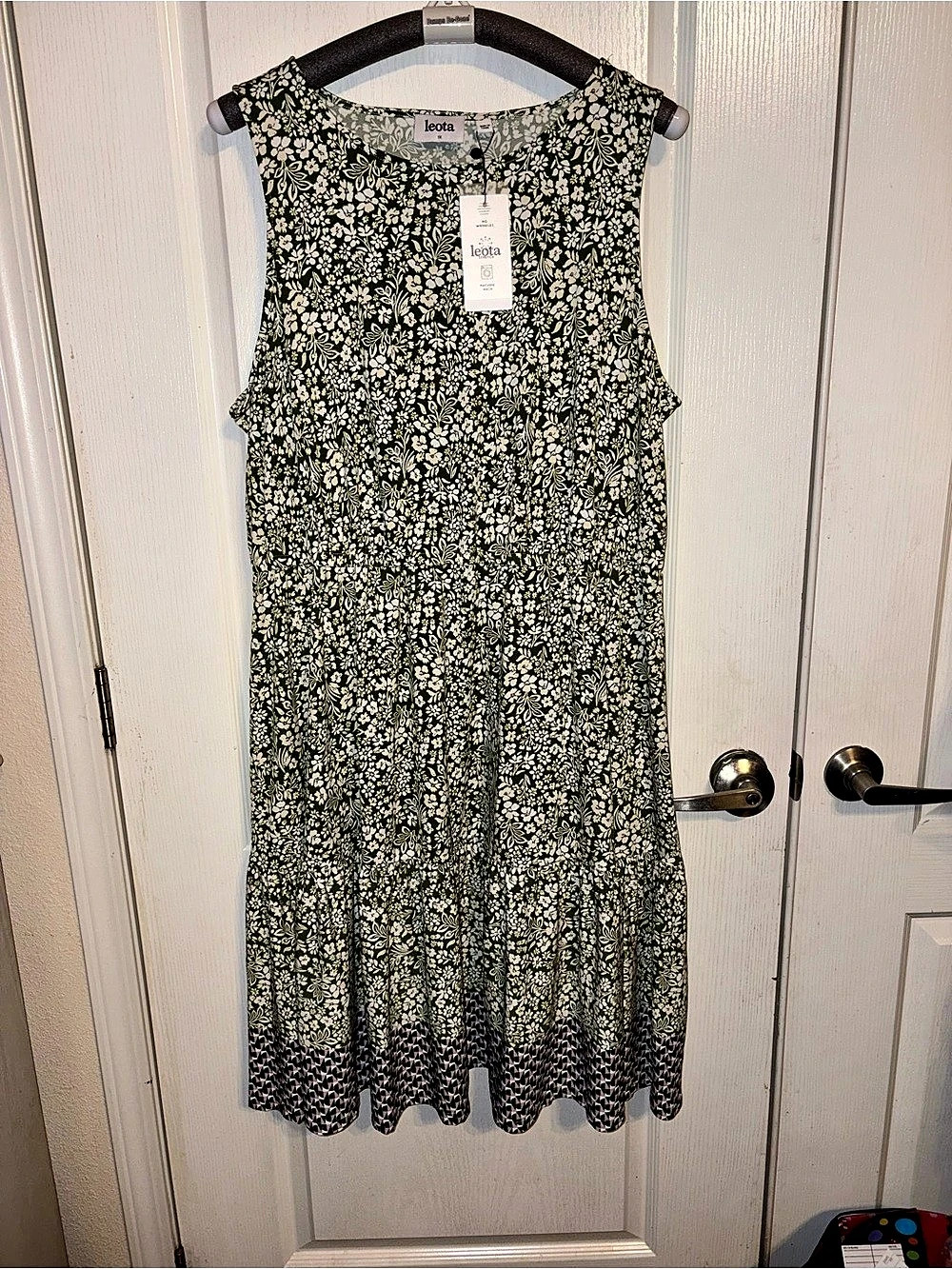 Leota Floral Midi Dress in Green & White Size 1X NWT